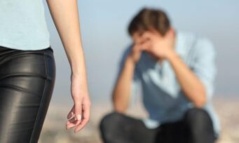 ΑΥΤΟ ΚΙ ΑΝ ΕΙΝΑΙ ΠΡΑΓΜΑΤΙΚΗ ΑΓΑΠΗ. ΑΝΕΚΔΟΤΟ